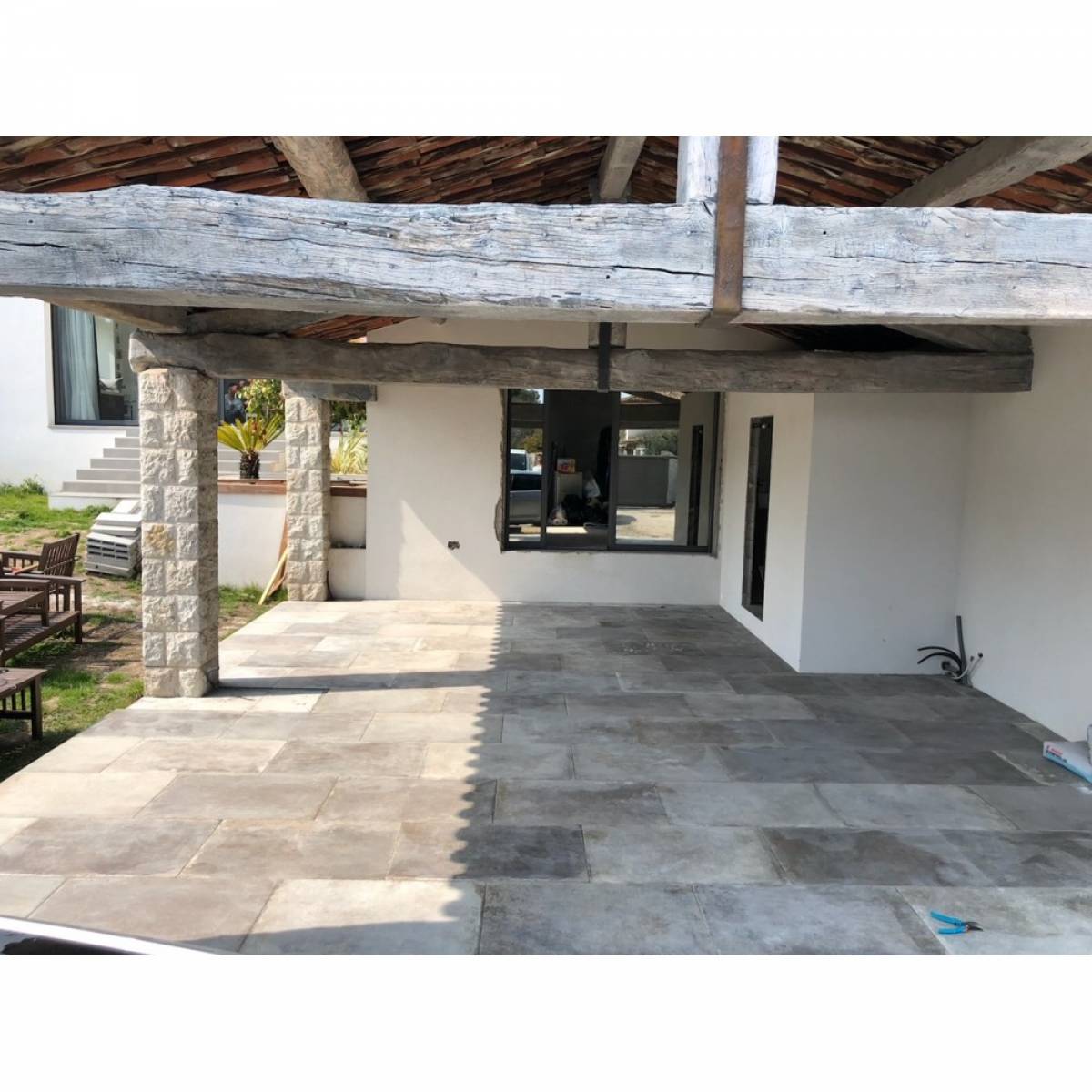 carrelage antiderapant imitation pierre naturelle en grès cérame pour sol