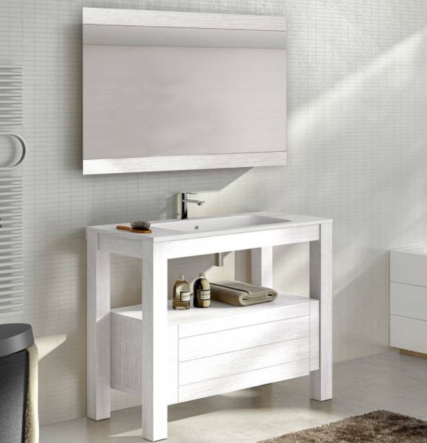 habiller les murs de sa salle de bain avec un miroir en bois pas cher à Marseille